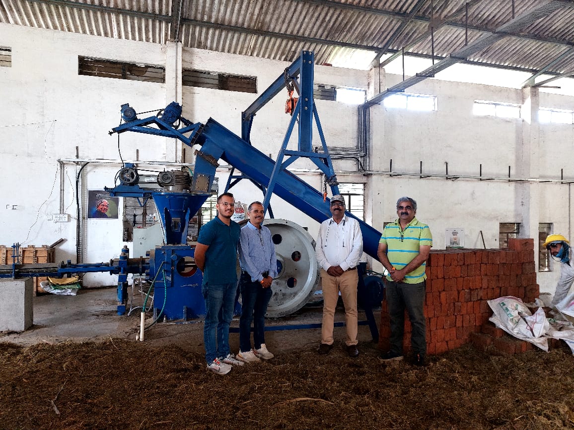 Gravity Feed wood chipper